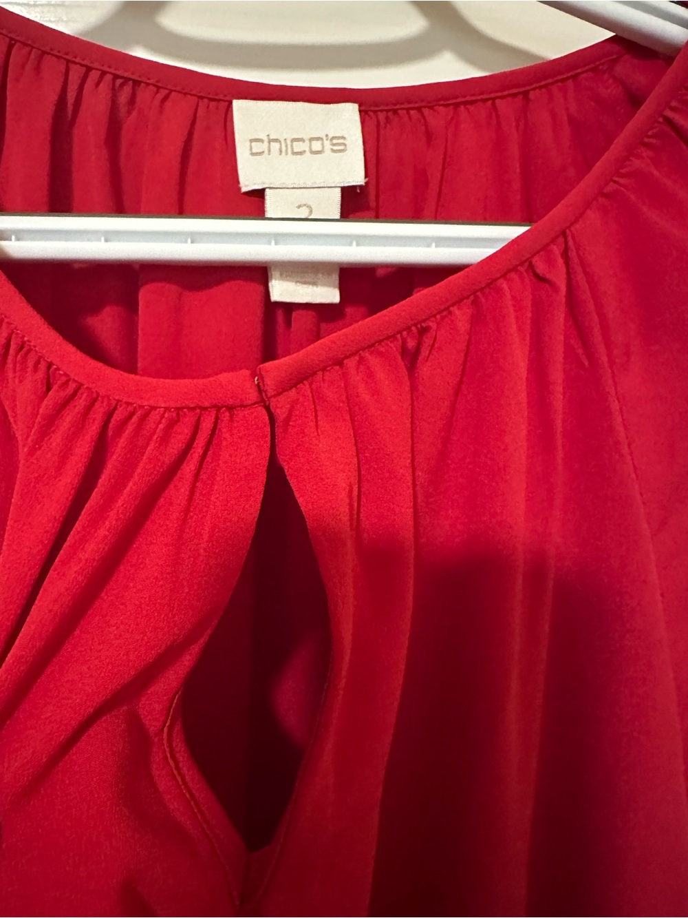 Chico's Red Keyhole Blouse Shirt Women's Size Chico's 2 = Large/12 - Picture 5 of 8